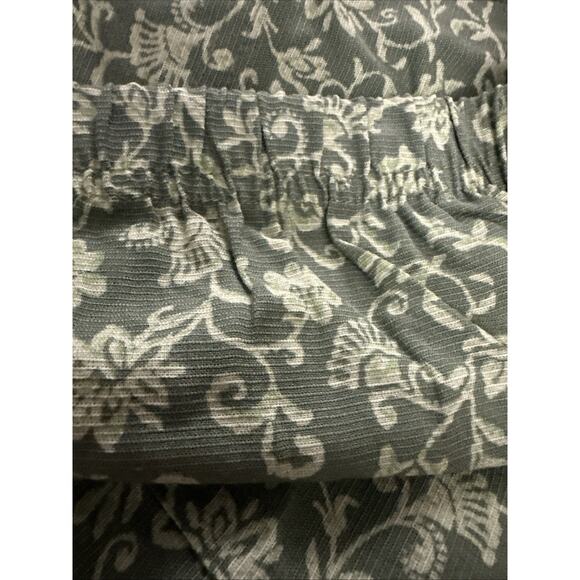 Southern Lady Women’s Green Solomon Floral Elastic Waist Capri Pants Large New - Picture 6 of 6